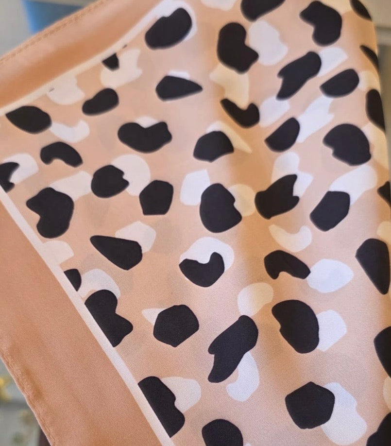 1775 Floral Scarf