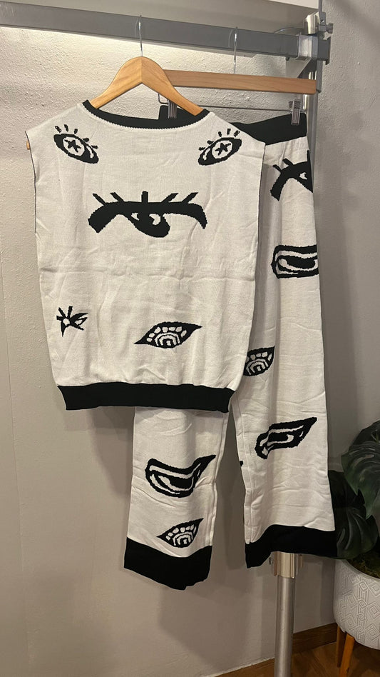 Evil Eye Onesize Knit Set