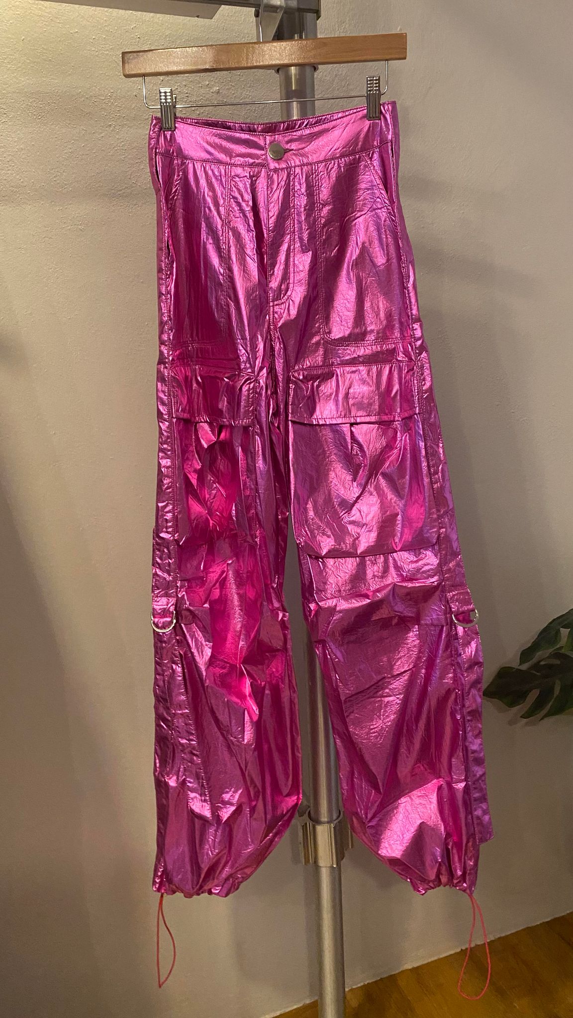 1021 Parachute Metallic Cargo Pant