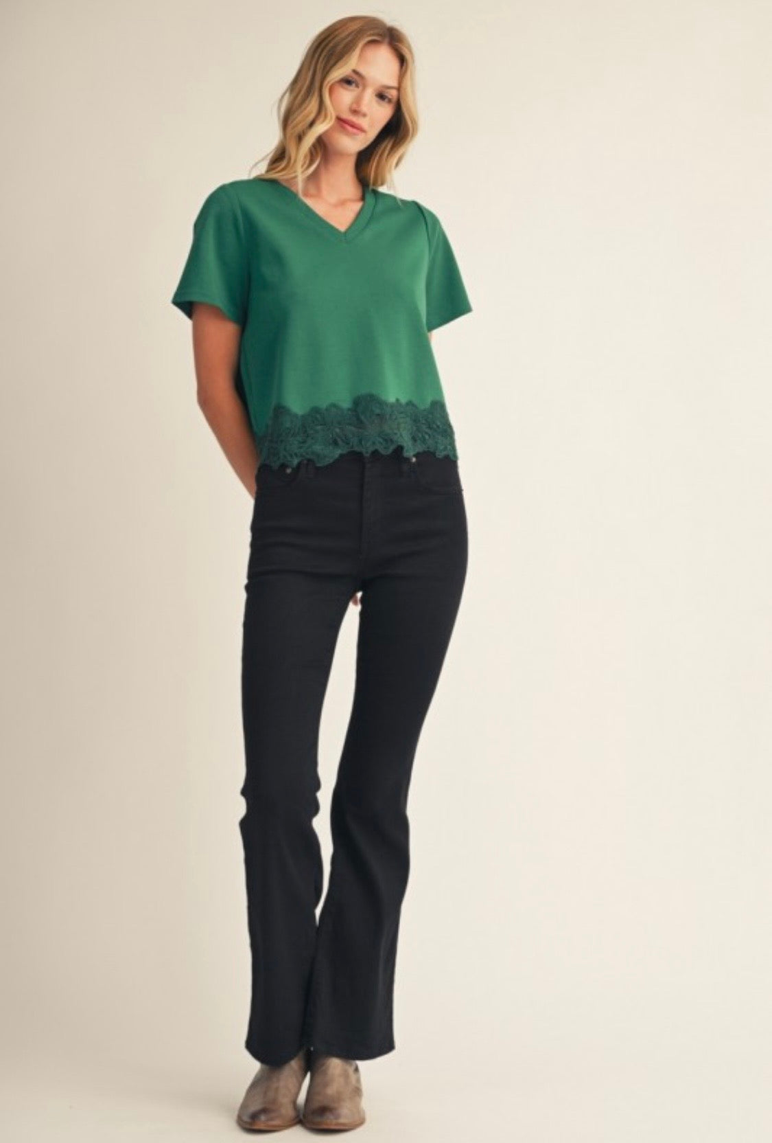 2654 Lace V-neck T-Shirt