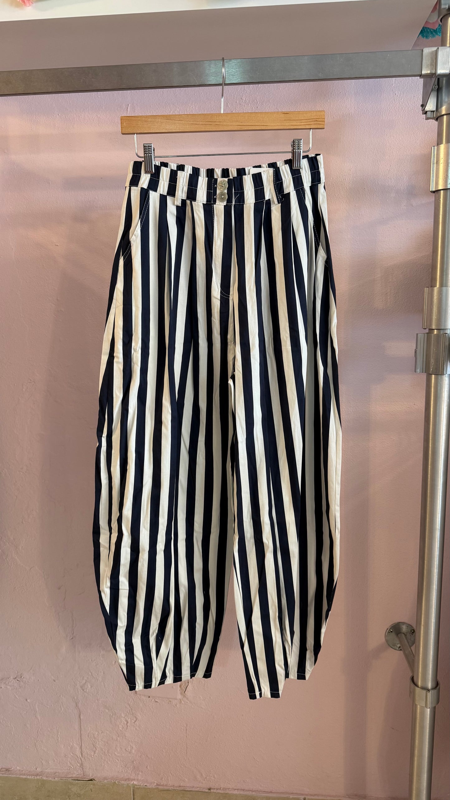 2392 Italian Striped Barrel Pant