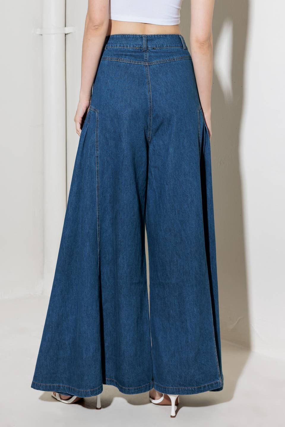 2349 Wide Leg Side Pleated Denim Pant