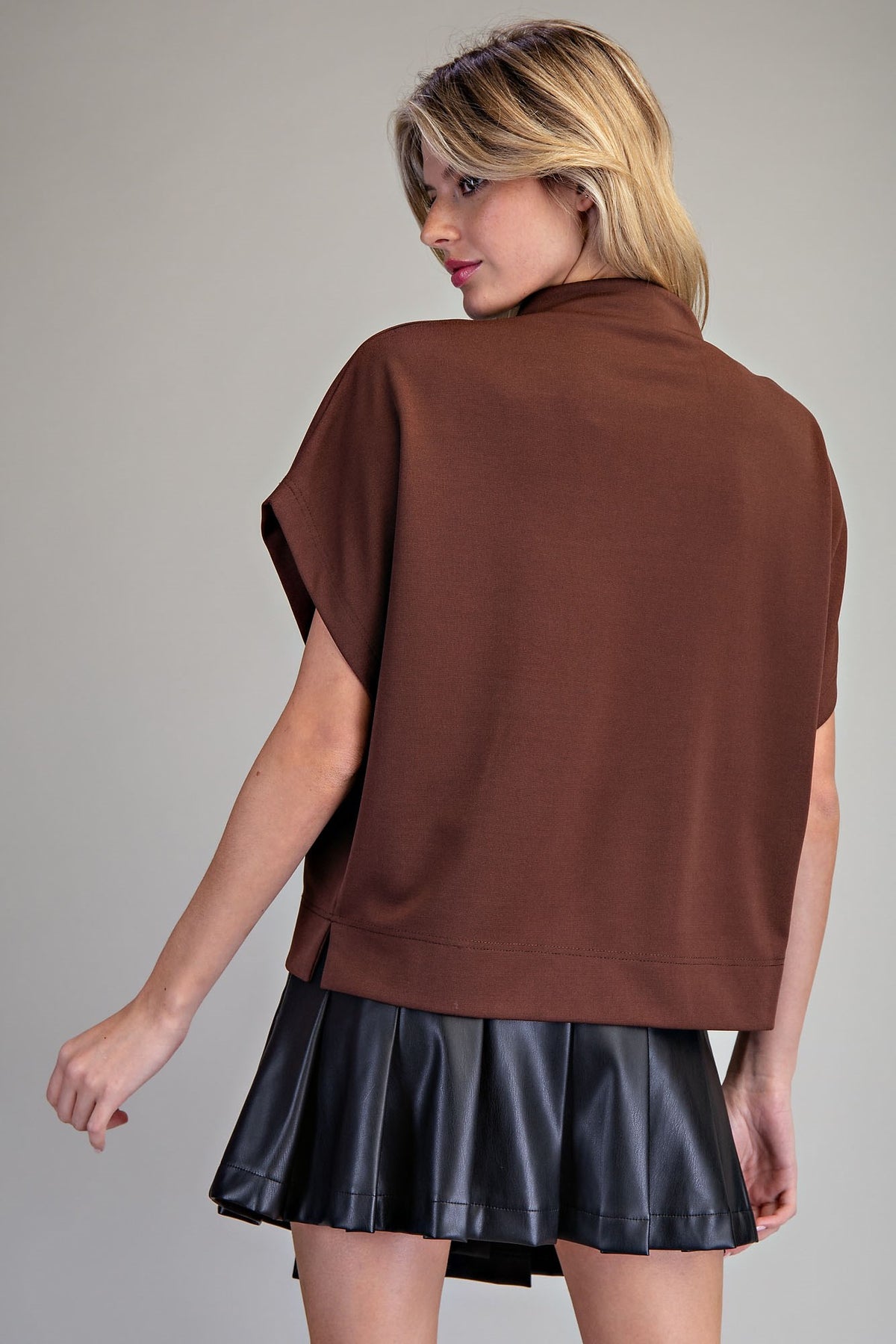 2723 Mock Neck Top