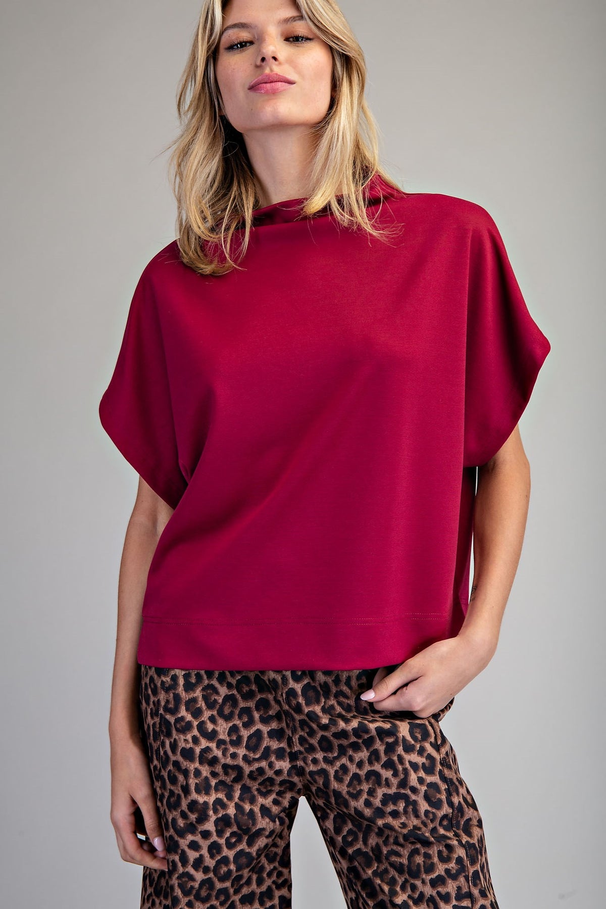 2723 Mock Neck Top