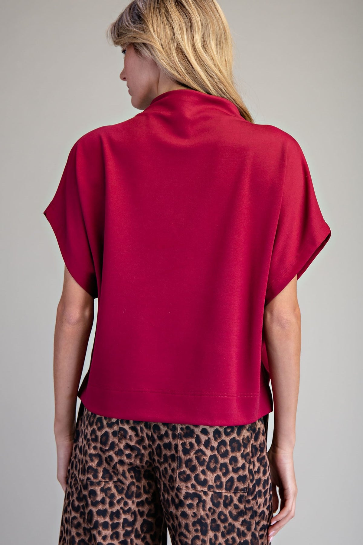 2723 Mock Neck Top