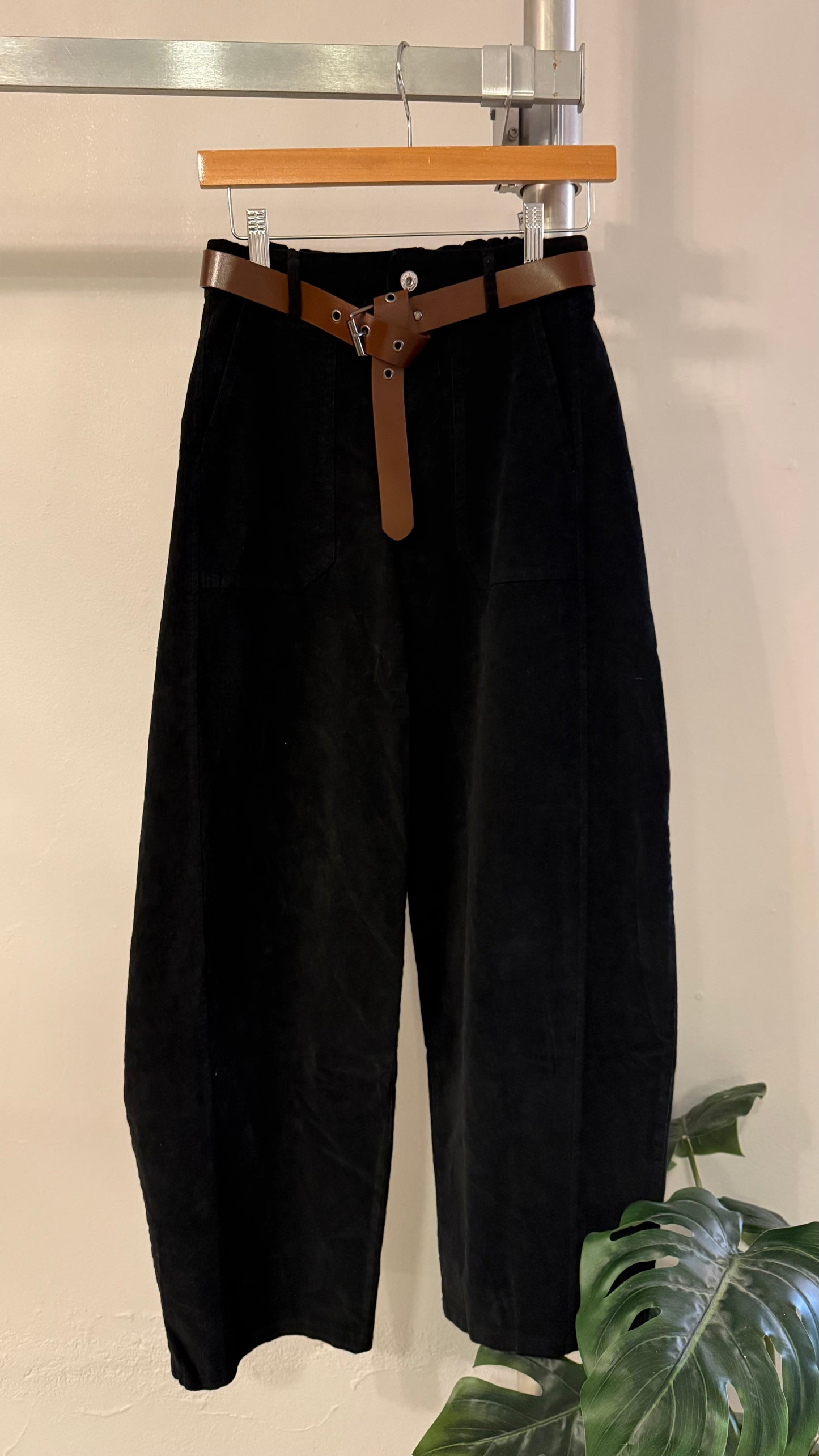 1753 Italian Barrel Corduroy Pant