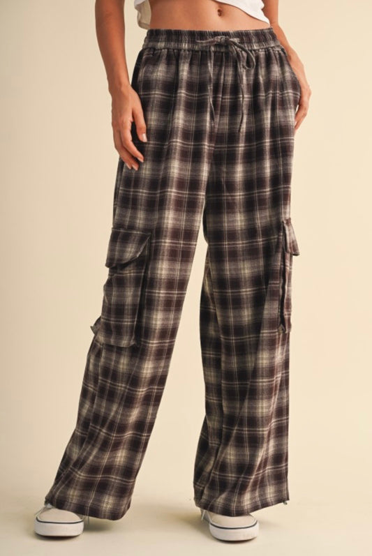 2657 Plaid Brown Pant