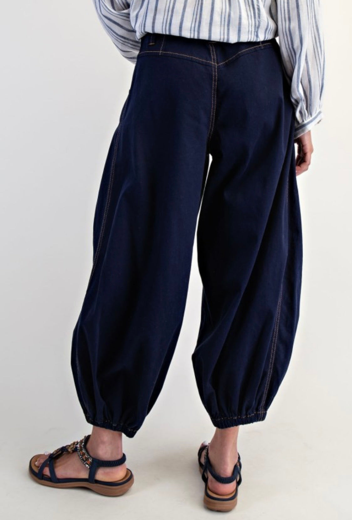 2379 Navy Barrel Pant