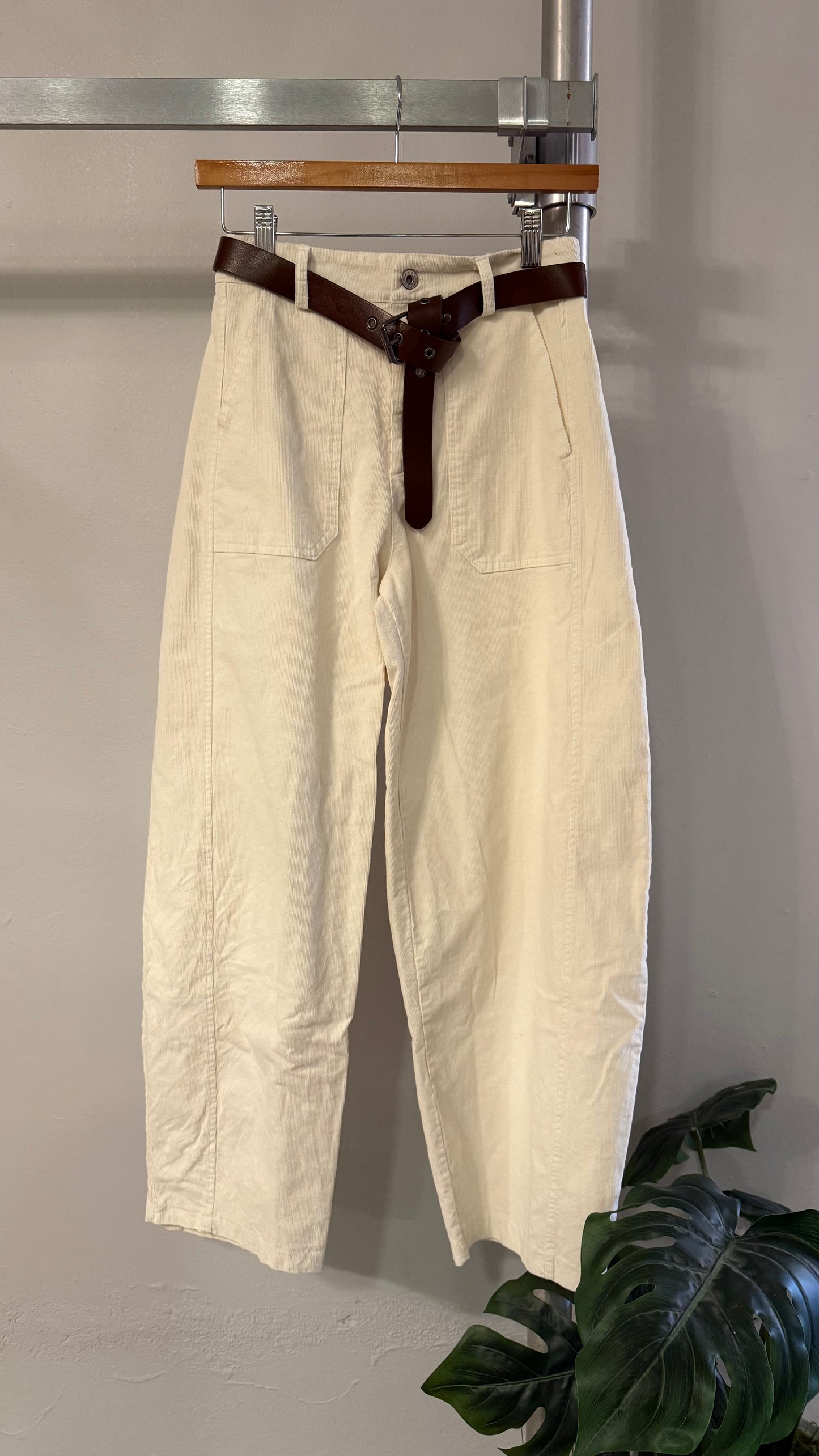1753 Italian Barrel Corduroy Pant
