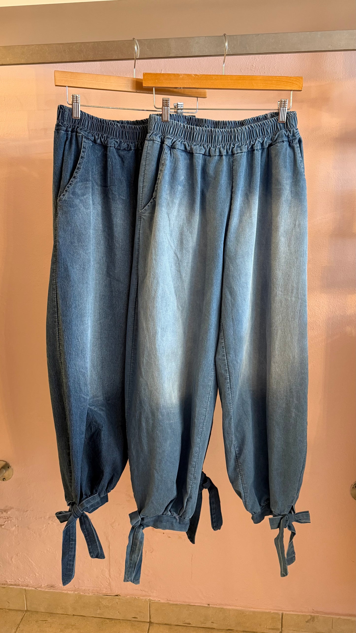 2599 Made In Italy Denim Barrel Pant