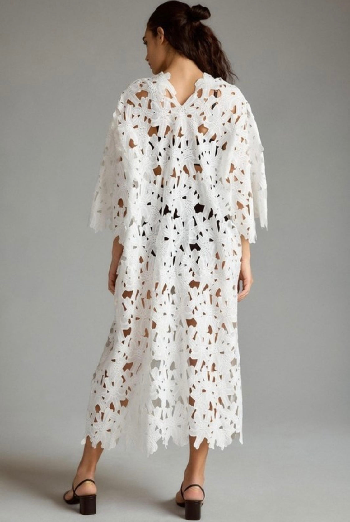 1394 Onesize Guipure Cover Up
