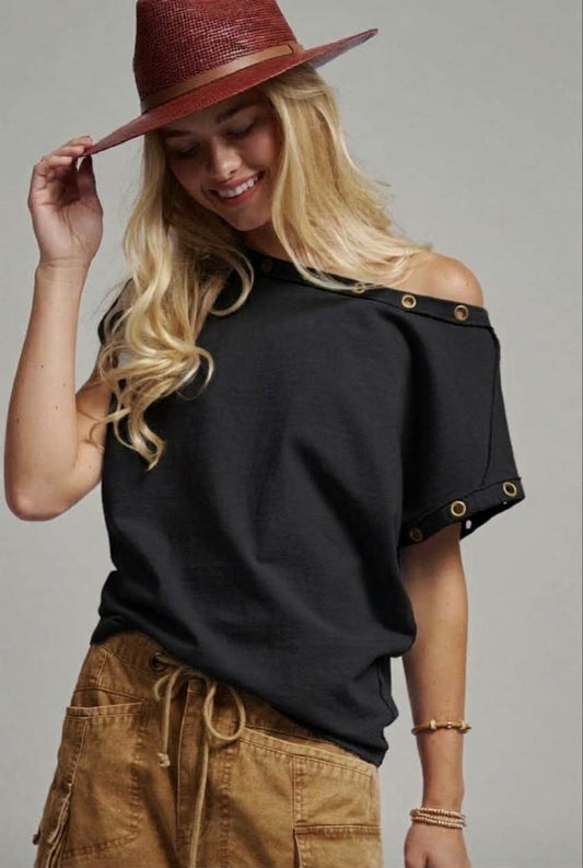 2729 Grommet Boat Neck Top