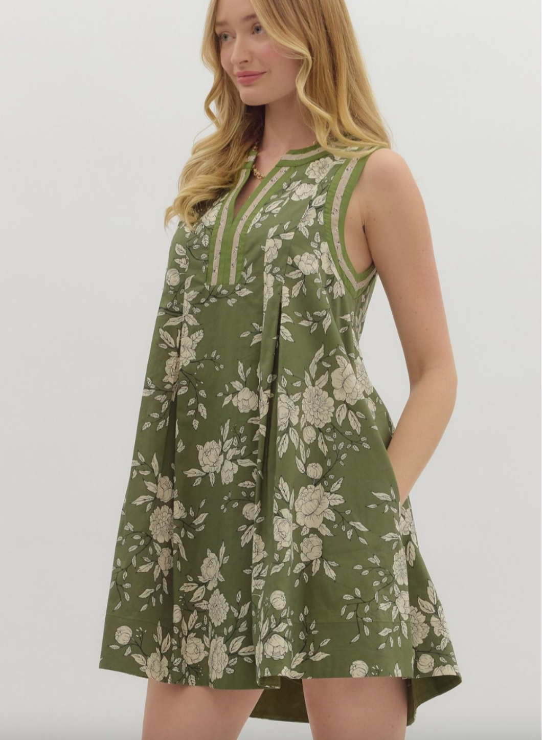 1691 Sleeveless Short Dress