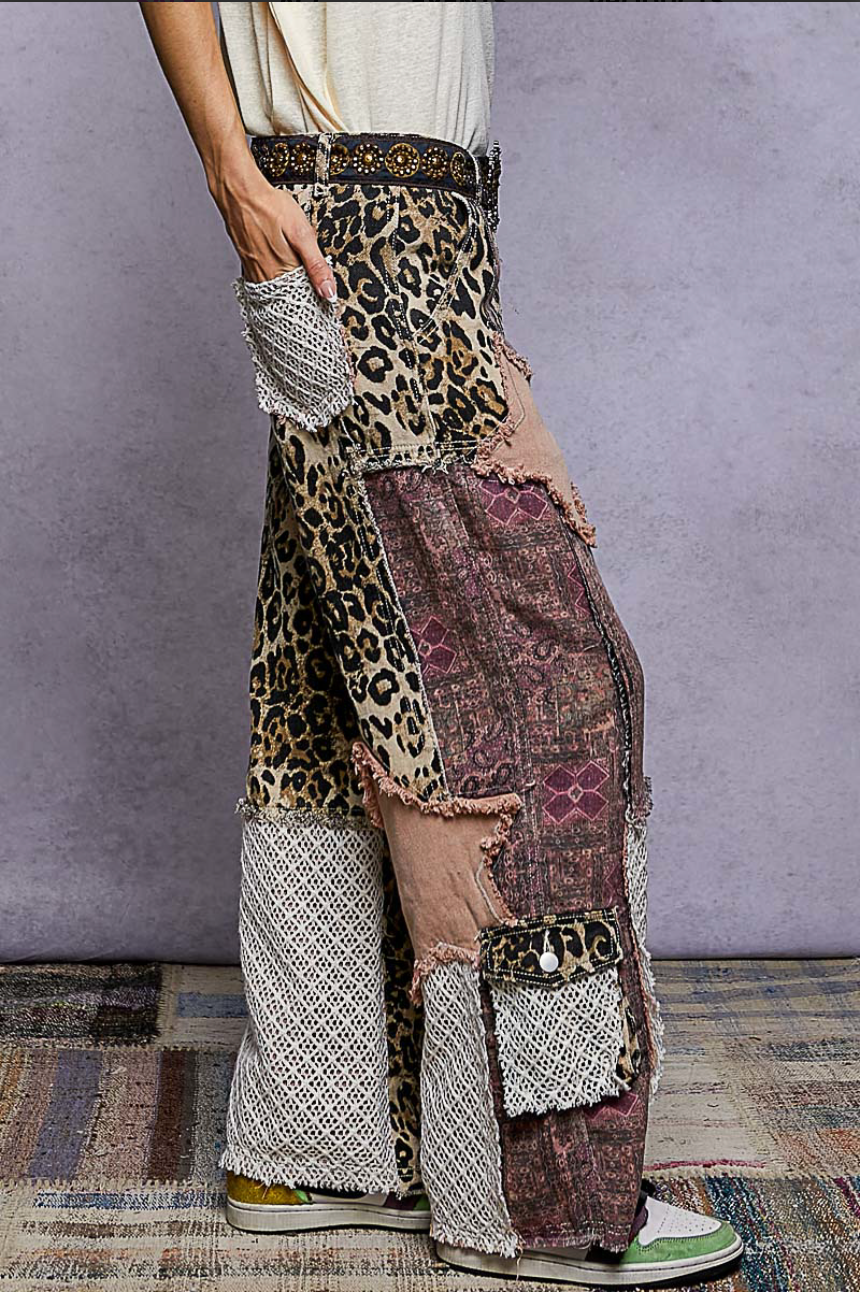 1777 Star Animal Print Crochet Wide Leg Pant