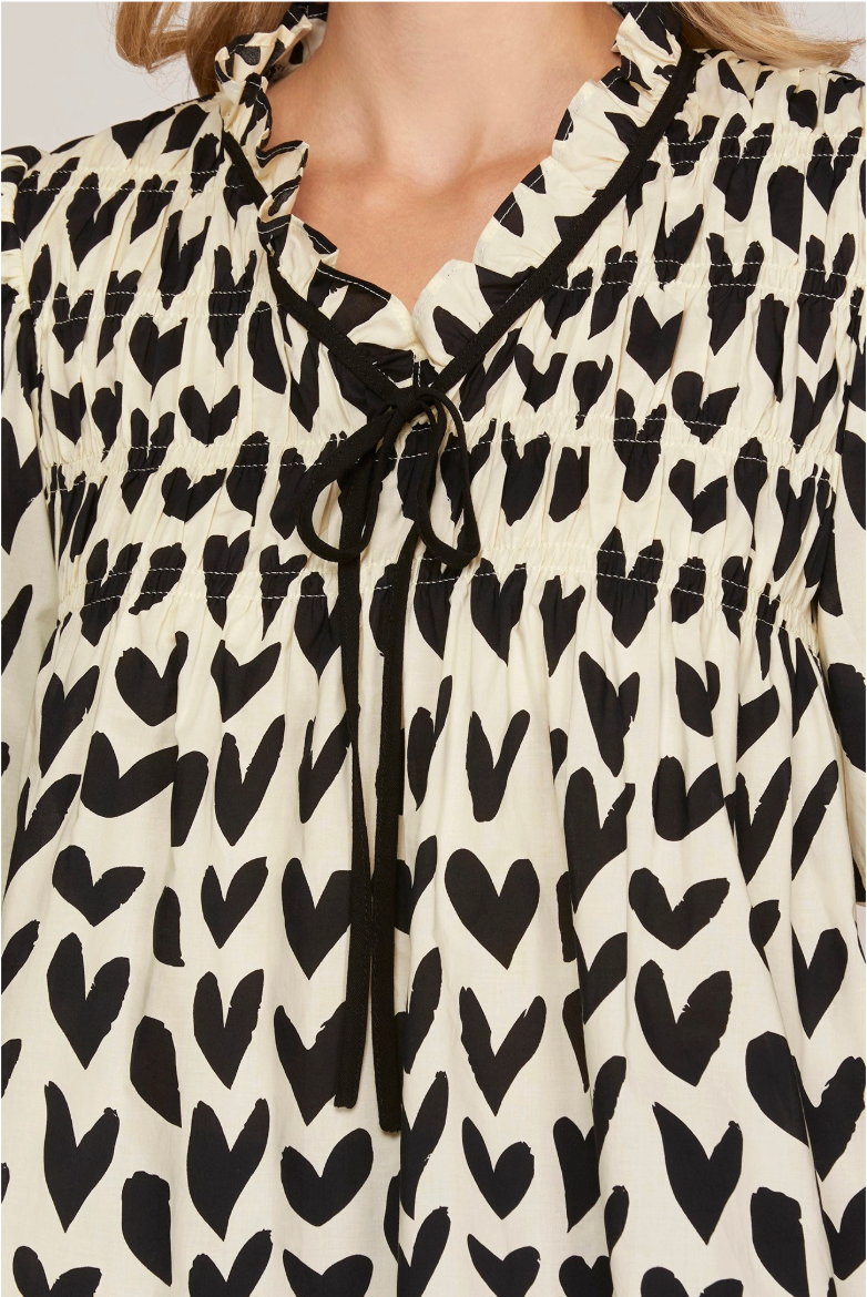 1875 Black & White Heart Shirt