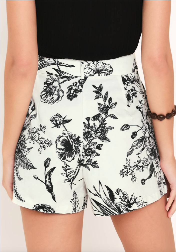 2524 Black & White Skort