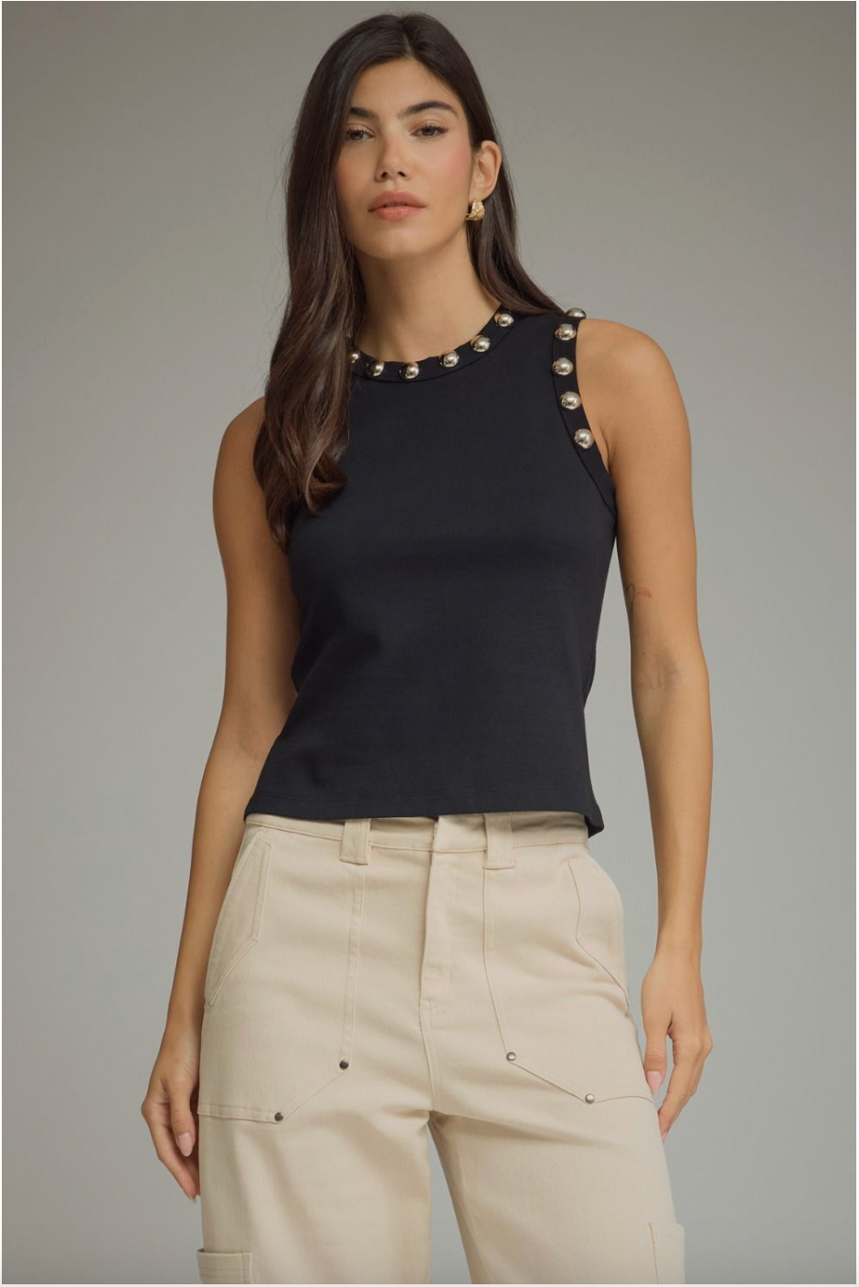2521 Stud Detail Top