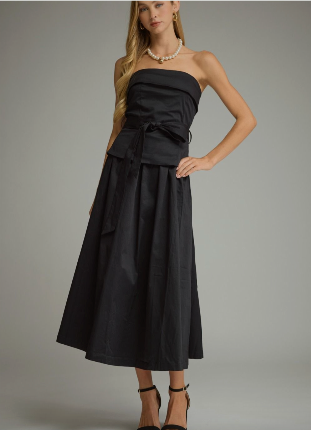 2646 Black Strapless Midi Dress