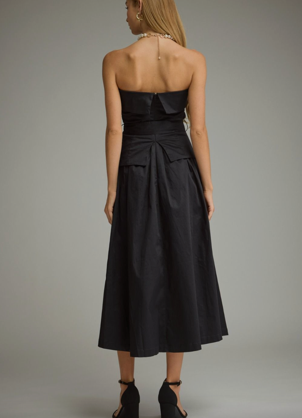 2646 Black Strapless Midi Dress