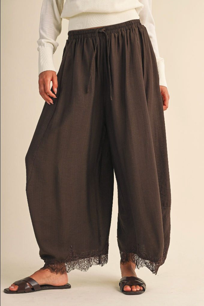 2734 Chocolate Barrel Pant With Lace Trim
