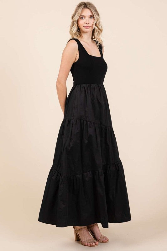 1174 Black Square Neck Maxi Dress